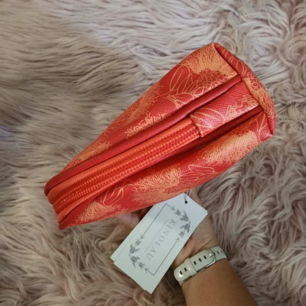 Manaola Kinolau Laulihilihi makeup cosmetic bag ohia lehua